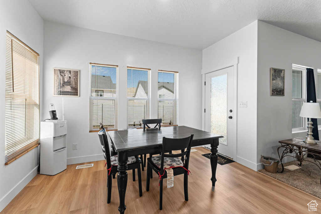 Photo 7 for MLS #2119248 at 1544 S Windsong Dr