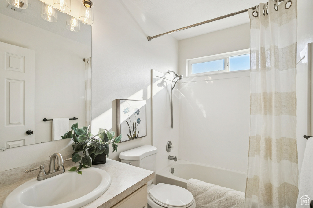 Photo 101 for MLS #2119257 at 213 W Arbor Dr