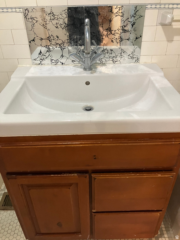 25 W MAIN ST Moroni, UT 84646