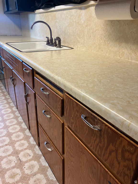 25 W MAIN ST Moroni, UT 84646