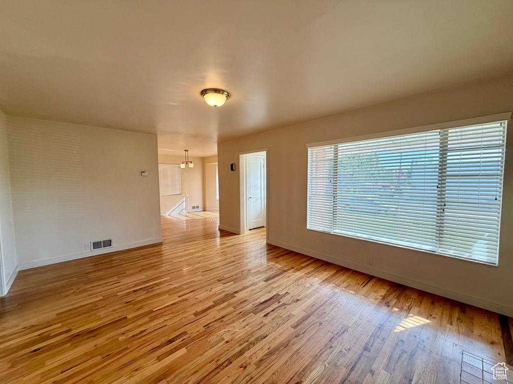 Photo 4 for MLS #2119284 at 343 E 200 South