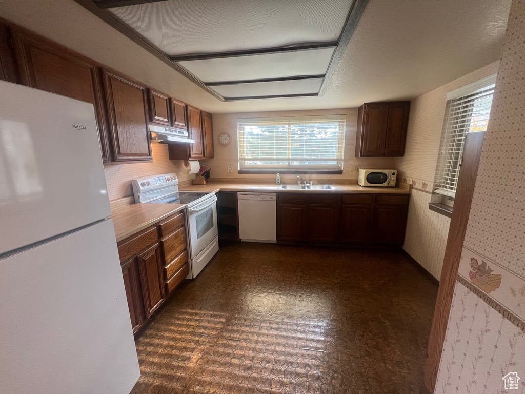 Photo 9 for MLS #2119285 at 819 Castle Gate Cir