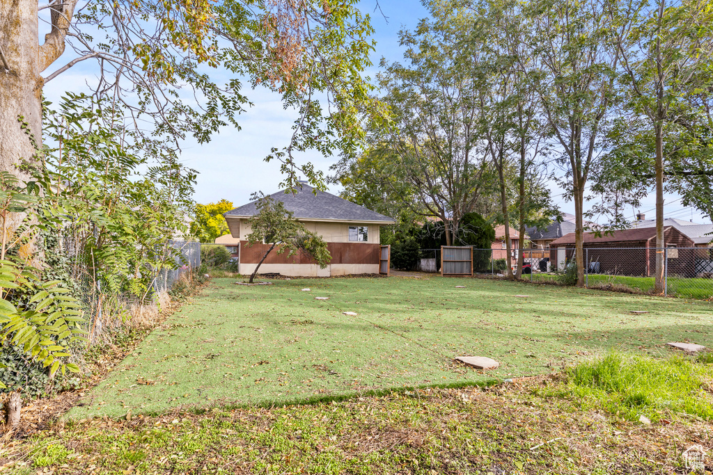 Photo 31 for MLS #2119288 at 1663 Kiesel Ave