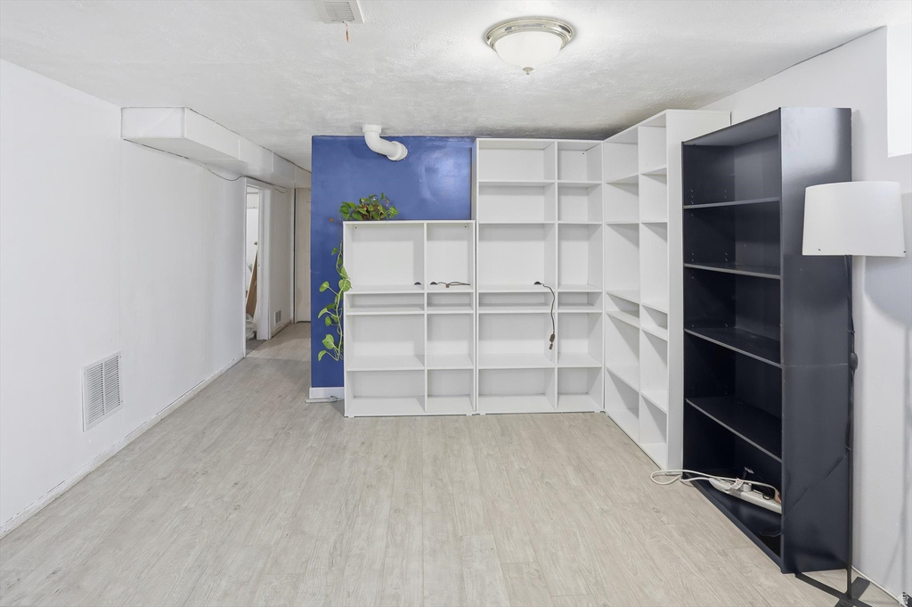 186 SYCAMORE CIR Clearfield, UT 84015