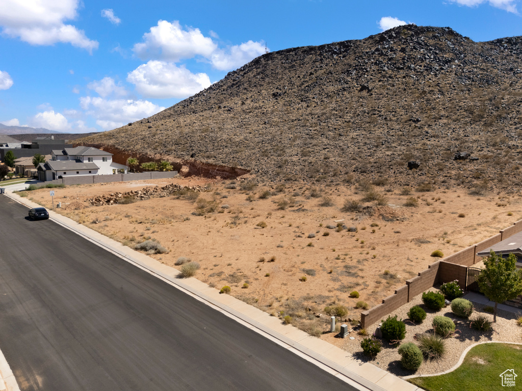 2393 S 3330 W Hurricane, UT 84737