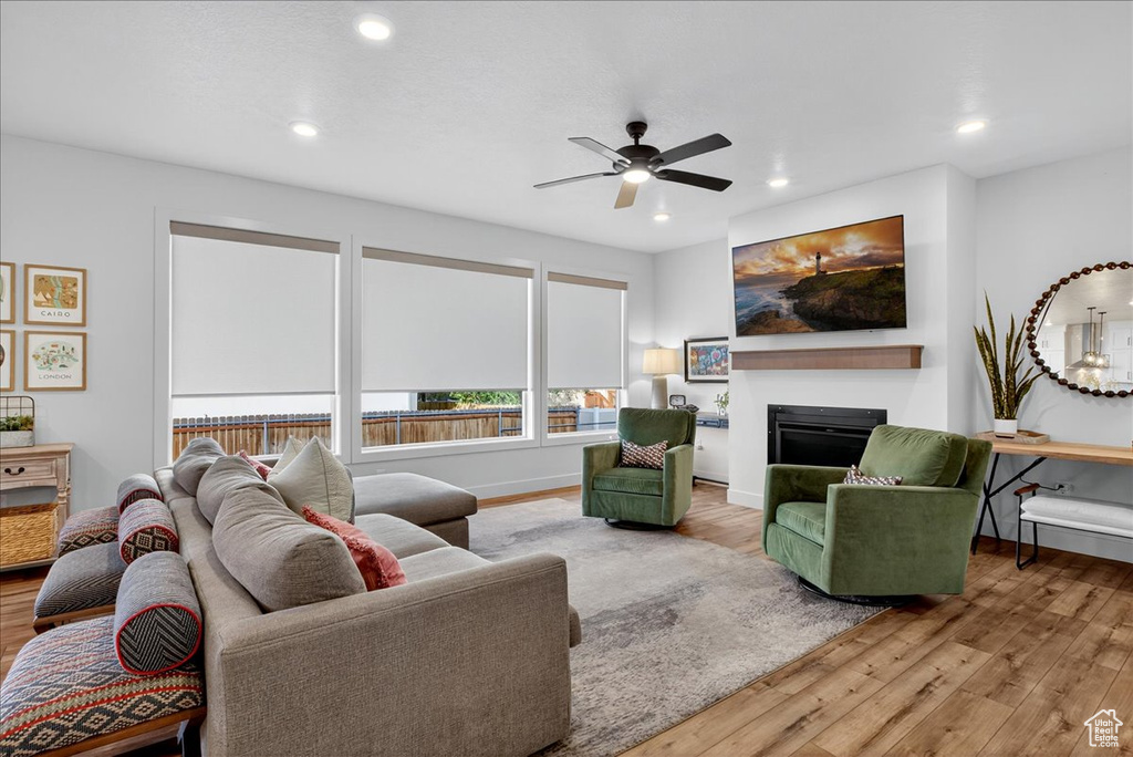 354 E 8620 S Sandy, UT 84070