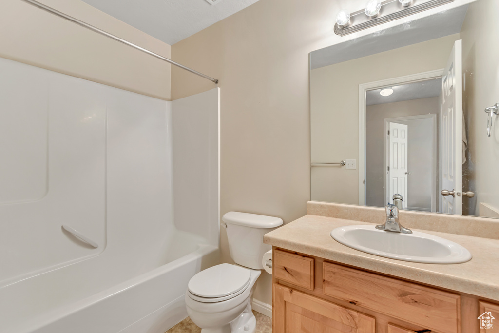 Photo 16 for MLS #2119356 at 2356 W Montcalm Dr