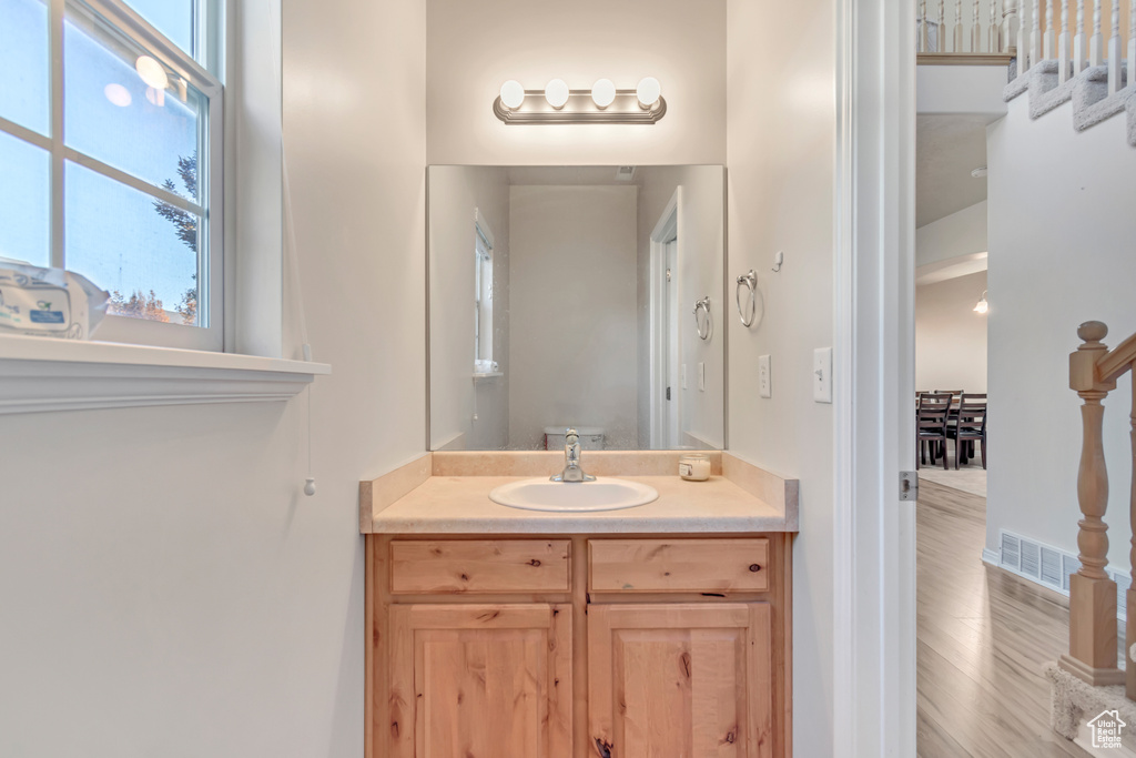 Photo 9 for MLS #2119356 at 2356 W Montcalm Dr