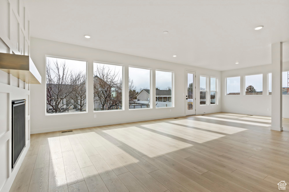 Photo 11 for MLS #2119369 at 1340 E Hollyhock Way