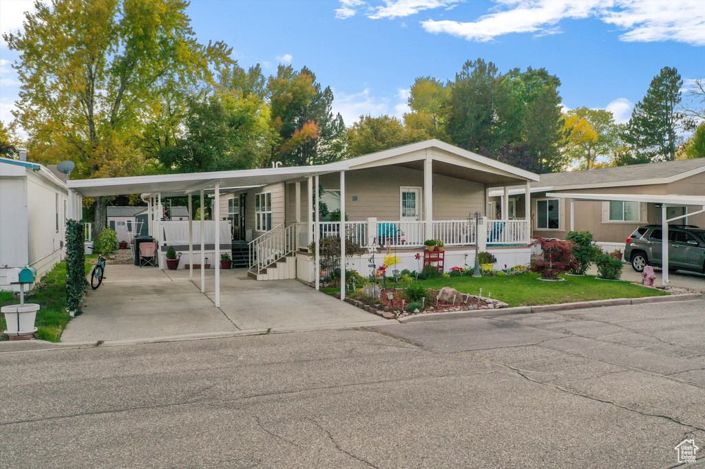 975 E 6600 S #18 Uintah, UT 84405