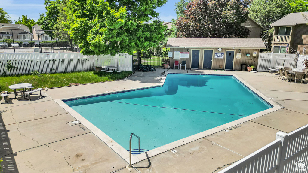 Photo 24 for MLS #2119376 at 668 E Cobblestone Ln