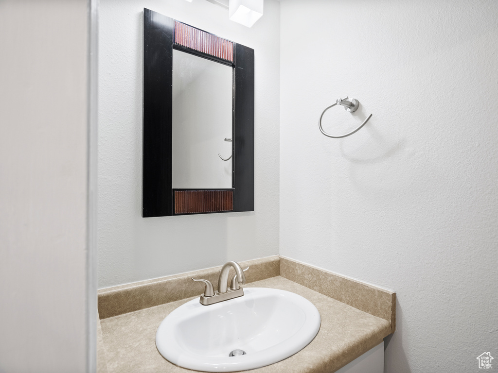Photo 8 for MLS #2119376 at 668 E Cobblestone Ln