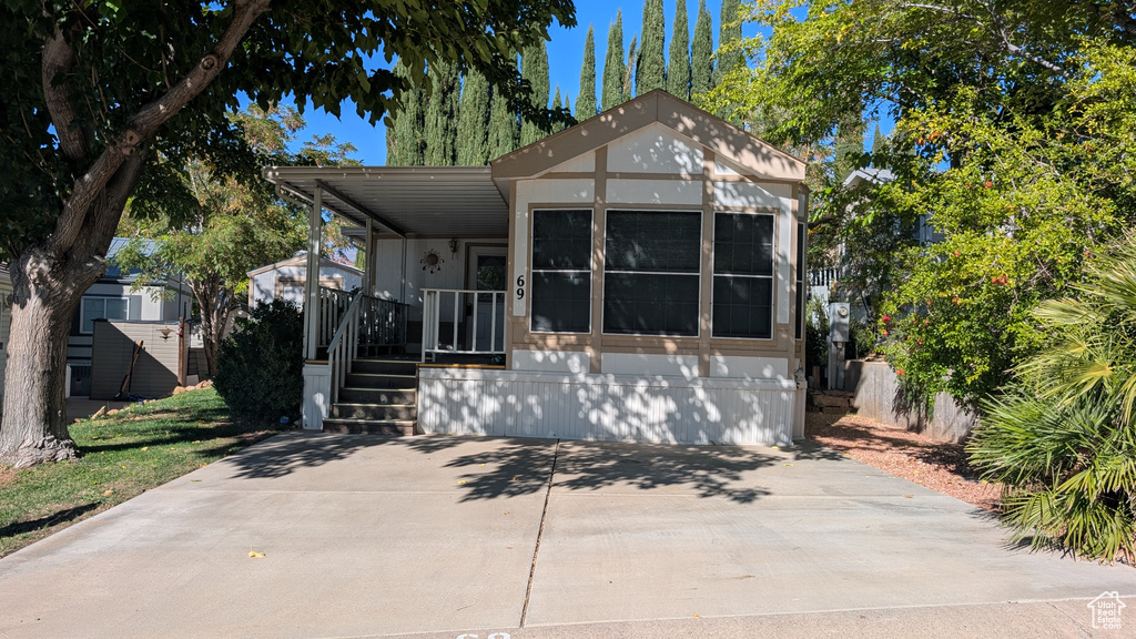 Photo 1 for MLS #2119382 at 69 Red Bluff Rd