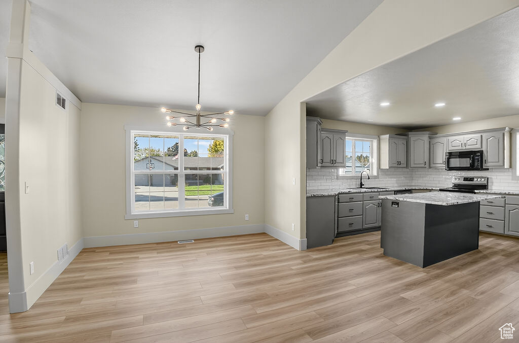Photo 8 for MLS #2119383 at 100 Centennial St