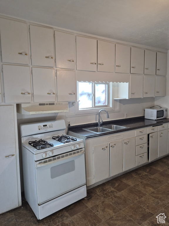 2218 MONROE BLVD Ogden, UT 84401