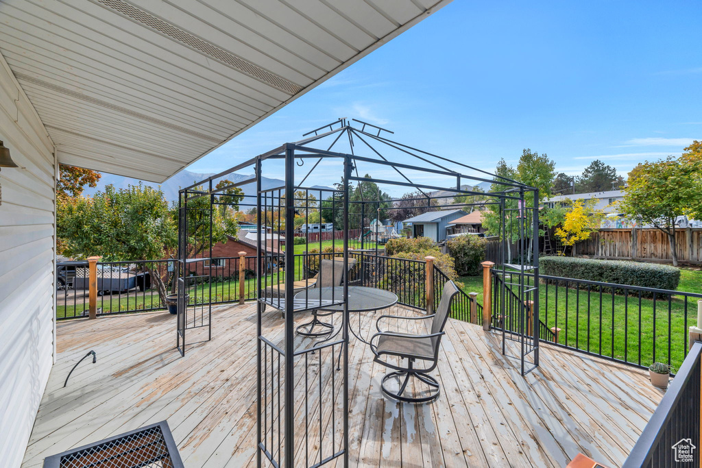 Photo 24 for MLS #2119387 at 430 Ridge Ln