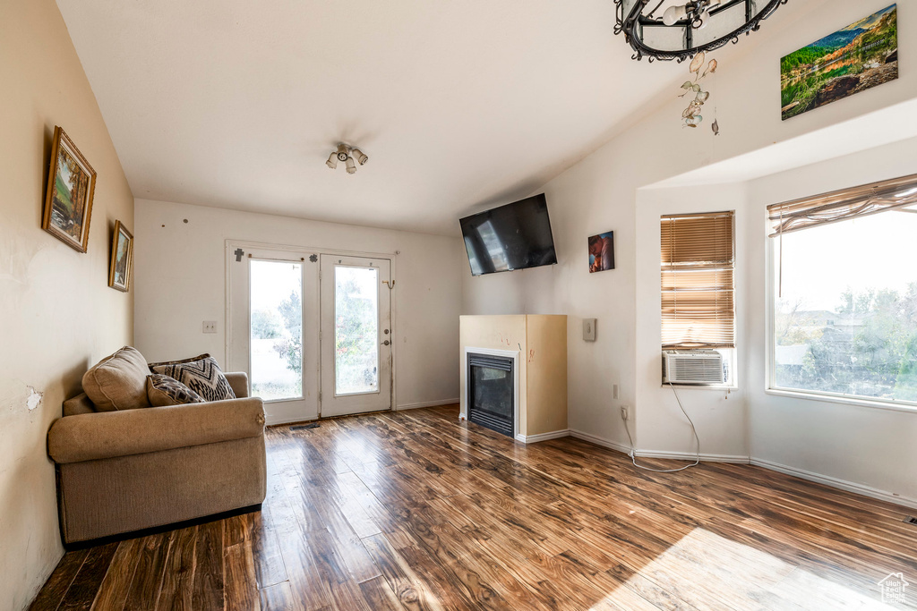 Photo 2 for MLS #2119389 at 162 E 2600 South