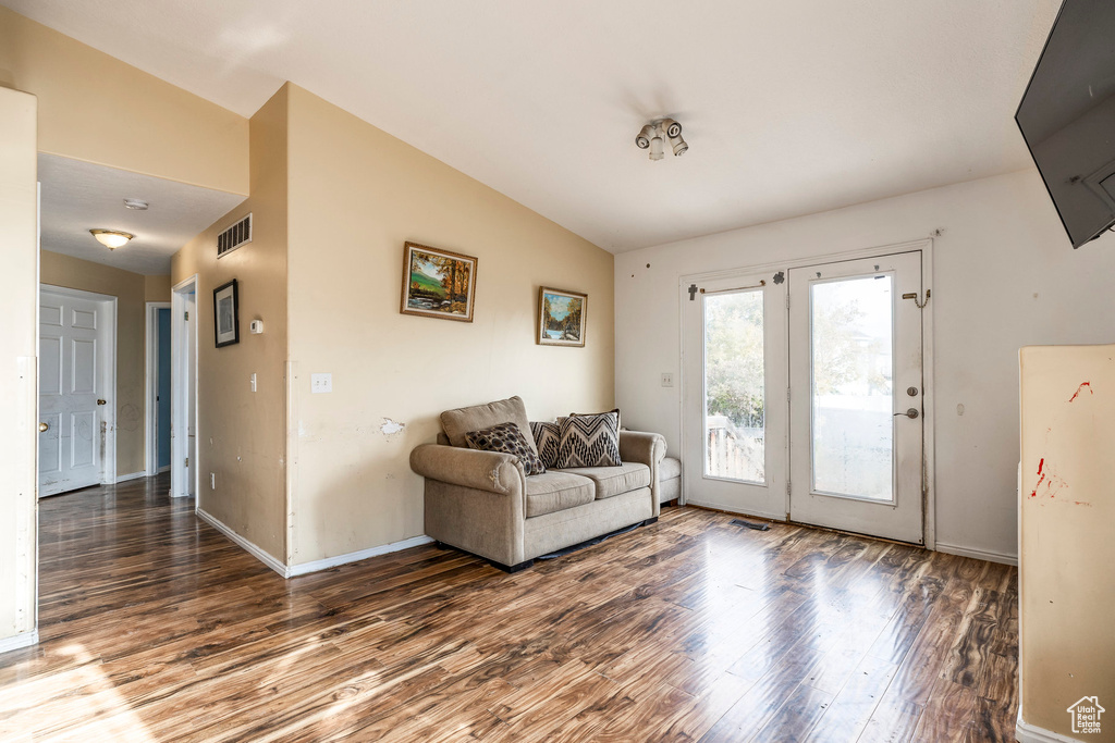 Photo 3 for MLS #2119389 at 162 E 2600 South