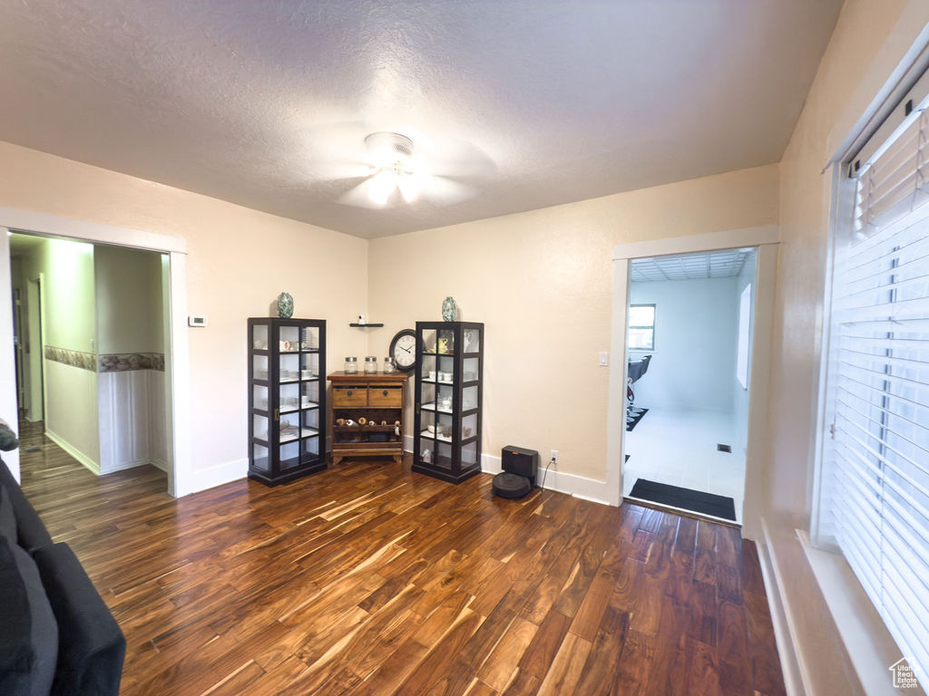 Photo 39 for MLS #2119396 at 517 N Main St