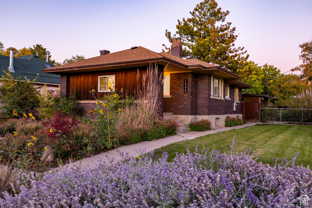 Photo 2 for MLS #2119399 at 1537 S Lincoln St