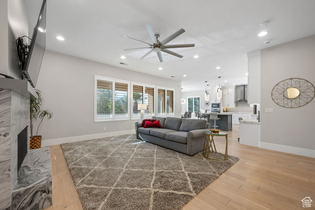 Photo 9 for MLS #2119403 at 2030 S Mustang St