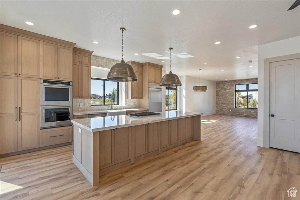 1602 E Center Pointe Dr #1