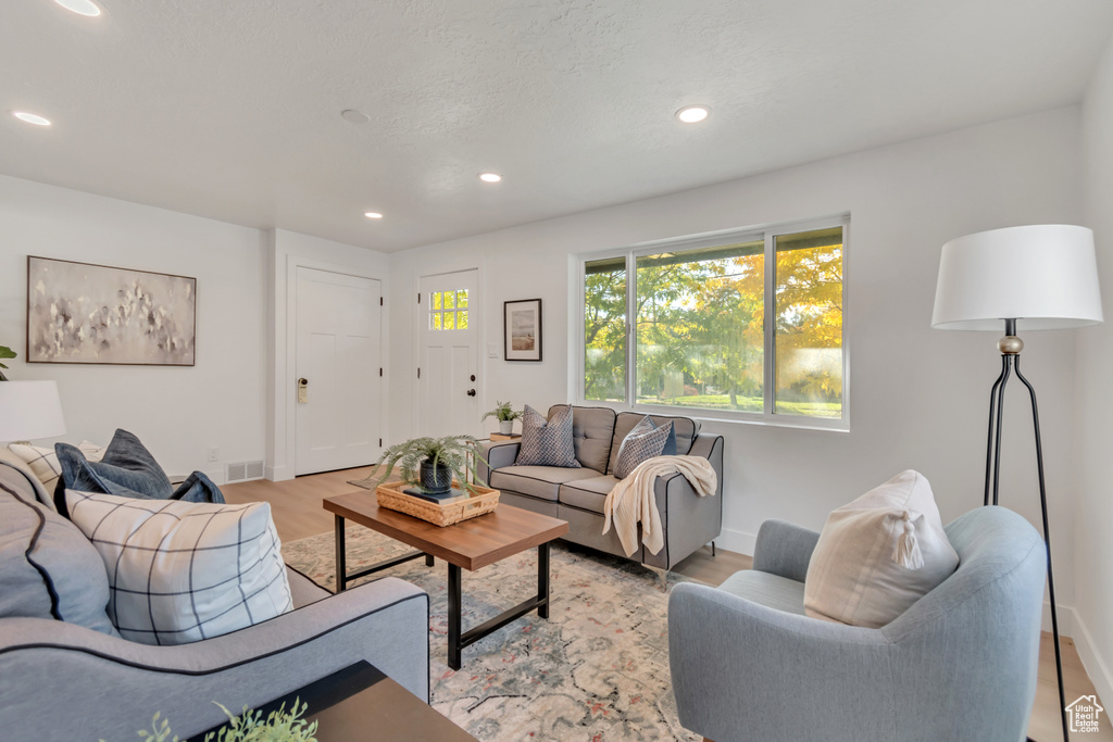 Photo 5 for MLS #2119428 at 396 N 100 East