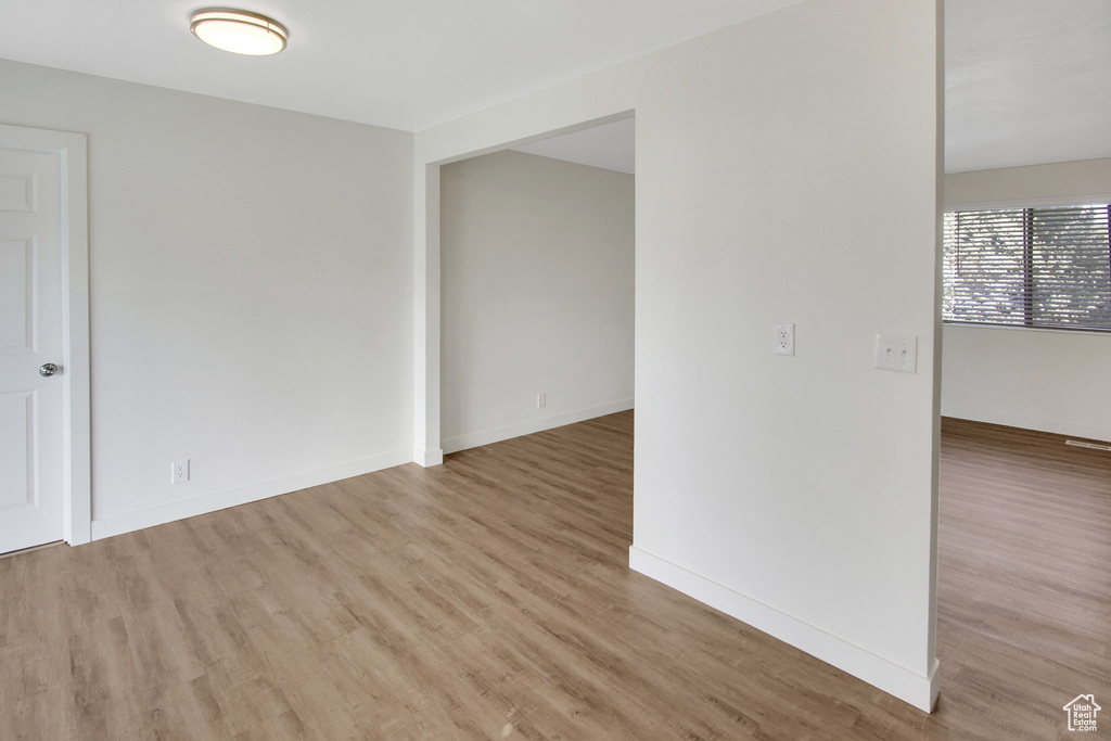 Photo 10 for MLS #2119436 at 3869 W Detevis Cir