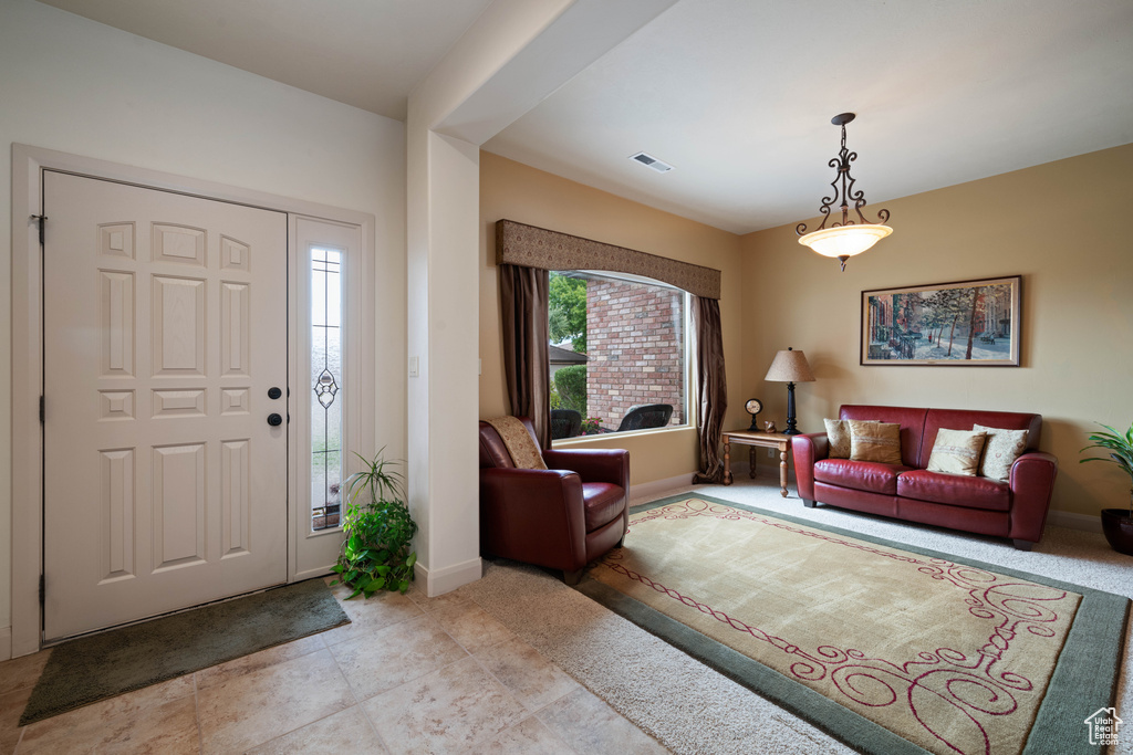 Photo 5 for MLS #2119439 at 697 W Windsor Dr