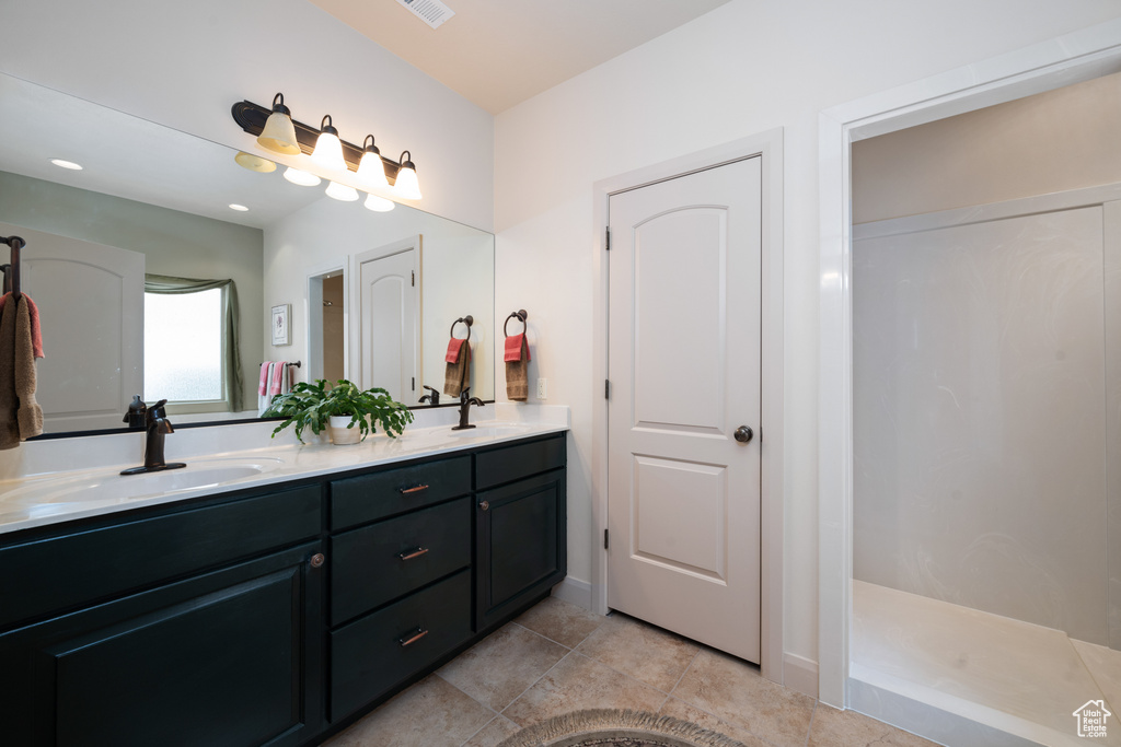 Photo 18 for MLS #2119439 at 697 W Windsor Dr