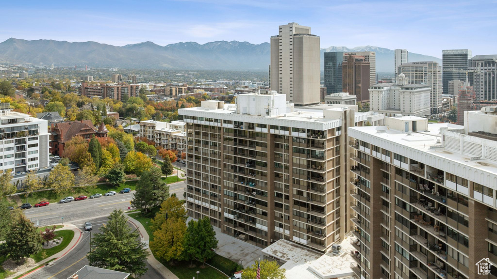 Photo 39 for MLS #2119448 at 241 N Vine St #808E
