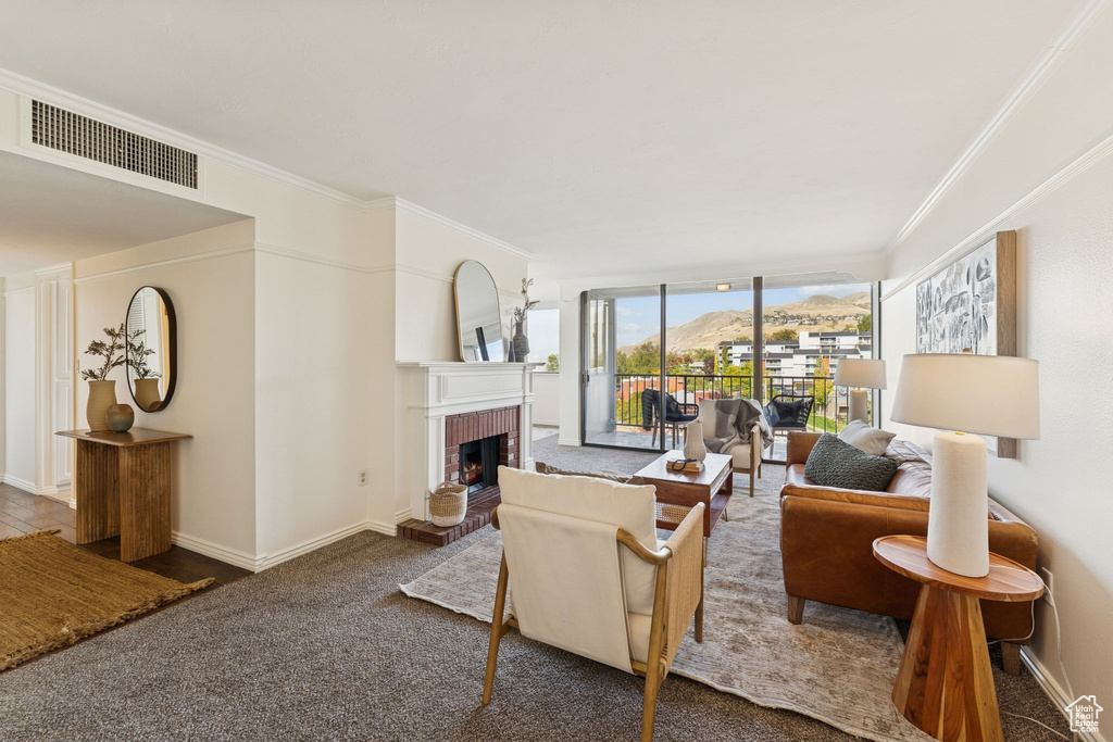 Photo 2 for MLS #2119448 at 241 N Vine St #808E