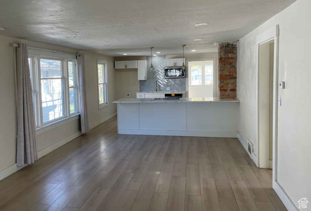 Photo 3 for MLS #2119477 at 3430 Lincoln Ave