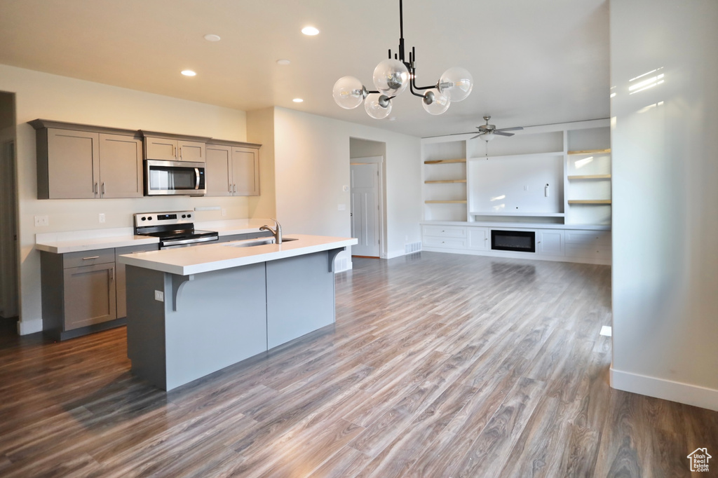 Photo 13 for MLS #2119486 at 39 W 510 North