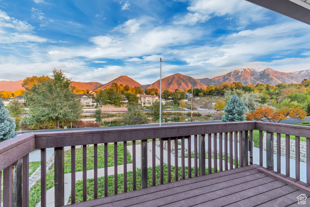 Photo 3 for MLS #2119488 at 390 S Salem Dr