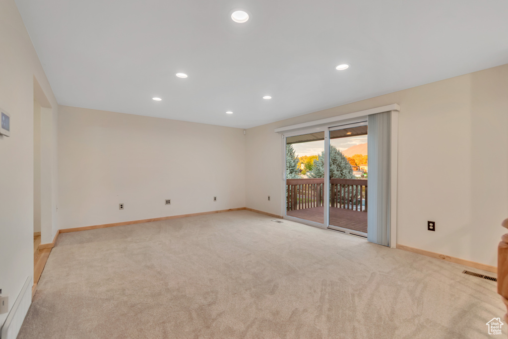 Photo 9 for MLS #2119488 at 390 S Salem Dr