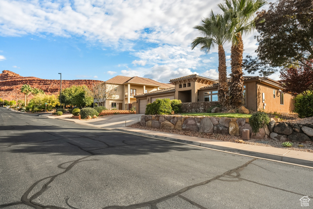 Photo 2 for MLS #2119506 at 2176 N Gunsight Dr