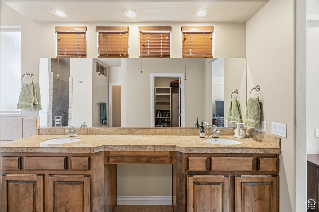 Photo 20 for MLS #2119506 at 2176 N Gunsight Dr