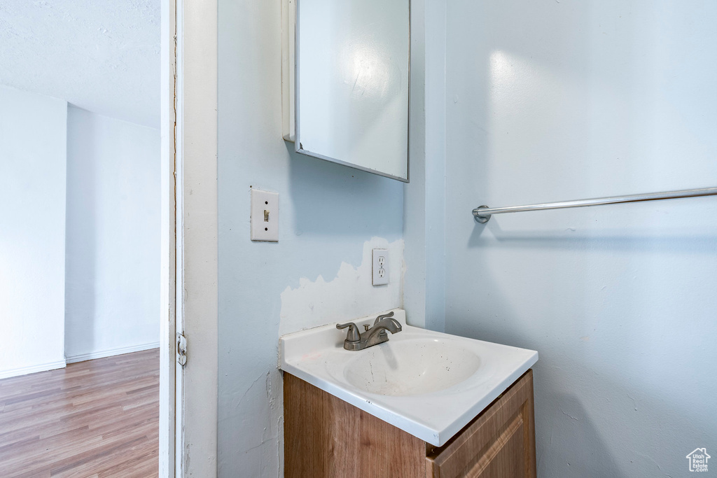 Photo 9 for MLS #2119510 at 3278 Ogden Ave