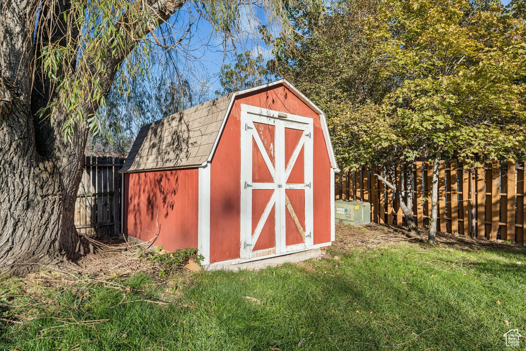 Photo 45 for MLS #2119520 at 5648 W Lodestone Ave