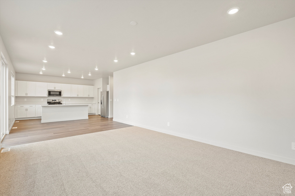 Photo 17 for MLS #2119537 at 1408 N Baen Way #239