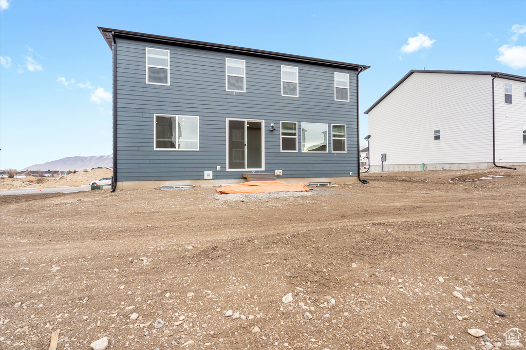 Photo 3 for MLS #2119537 at 1408 N Baen Way #239