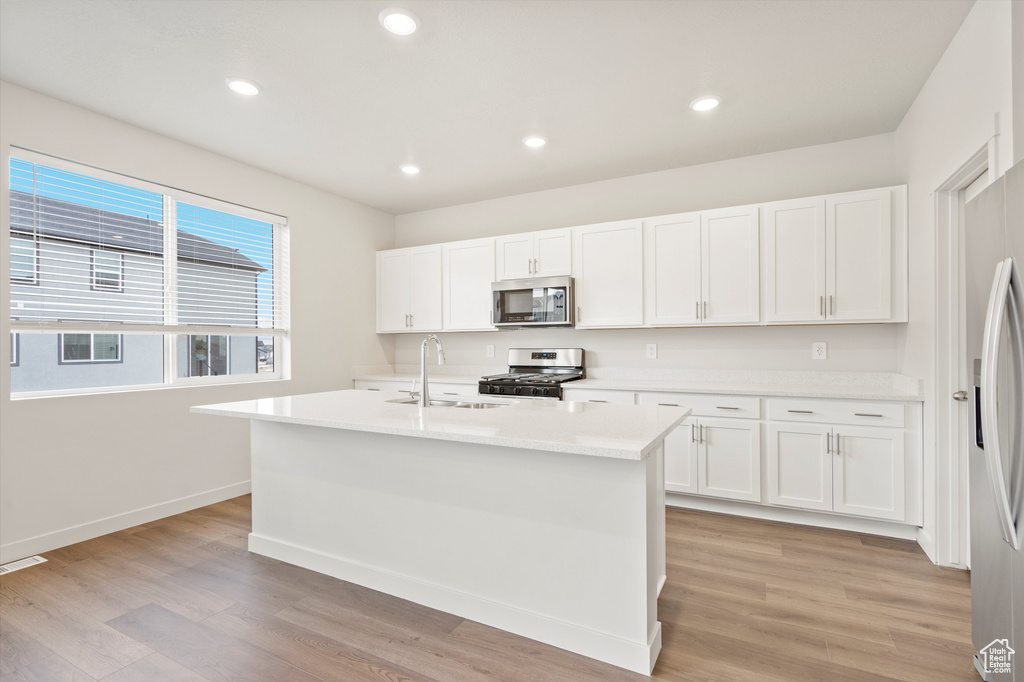 Photo 18 for MLS #2119537 at 1408 N Baen Way #239