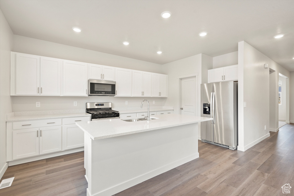 Photo 19 for MLS #2119537 at 1408 N Baen Way #239
