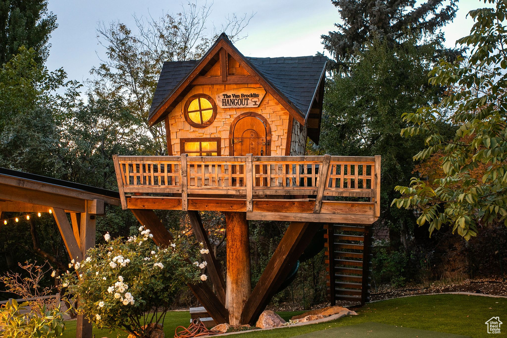 1469 E CARRIE DR Fruit Heights, UT 84037