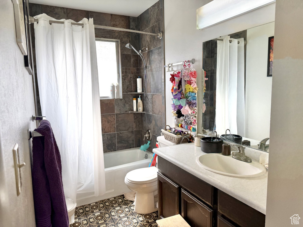Photo 8 for MLS #2119557 at 690 Freedom Dr
