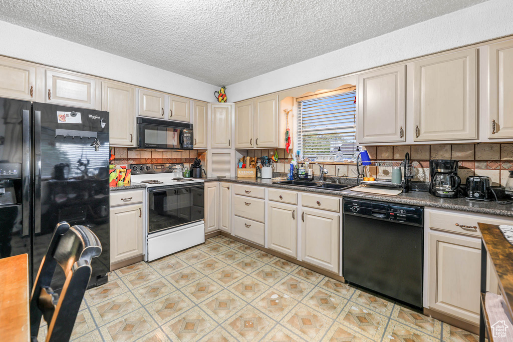 Photo 5 for MLS #2119588 at 453 W Vine St