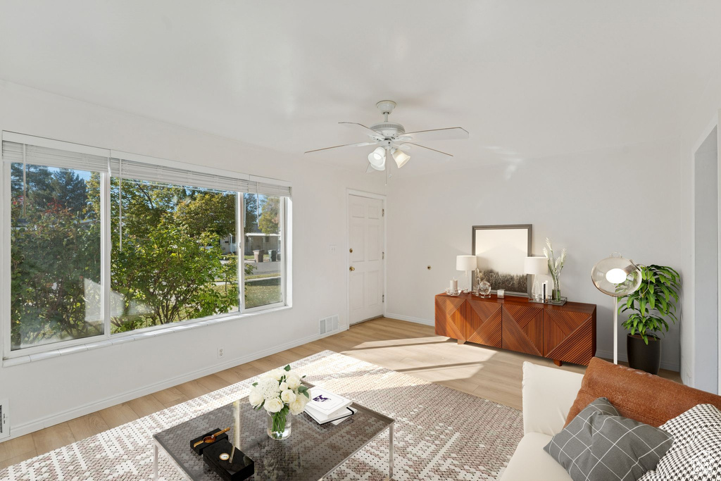 Photo 4 for MLS #2119594 at 993 S Montgomery St