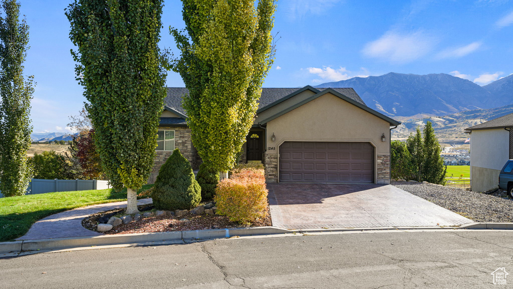 Photo 4 for MLS #2119611 at 1245 E Sageberry