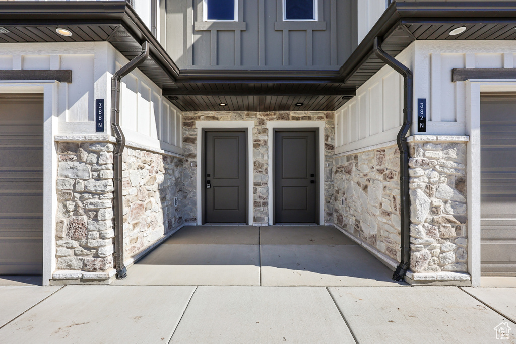 Photo 3 for MLS #2119612 at 370 N Liberty Cove Dr